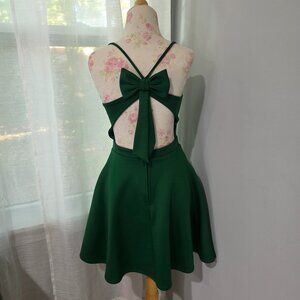 𝅺CITY Studio Green Bow Spaghetti Strap Short Party Prom Dress